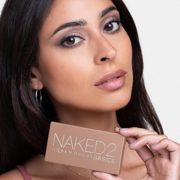 URBAN DECAY Naked 2 Basics Eyeshadow Palette, Velvety Matte Finish, 6 Nude Taupe & Brown Neutral Eye Shadows, Natural Everyday to Smokey Eye Makeup Looks, Travel Friendly Size, Vegan, Cruelty-free - Image 8