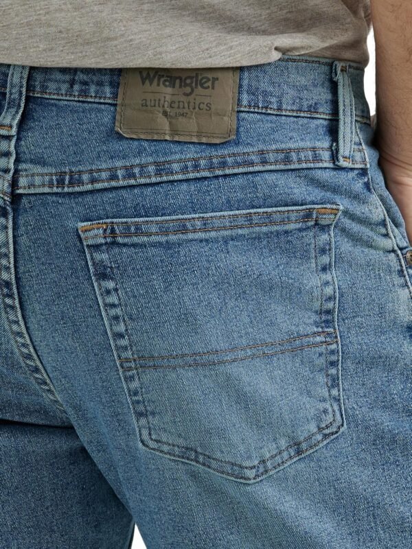 Wrangler Authentics Men's Classic 5-Pocket Regular Fit Flex Jean - Image 6
